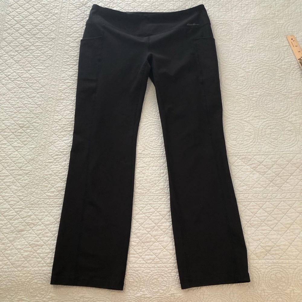 Eddie Bauer Trail high rise stretch pants. Size XL.